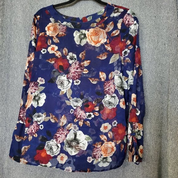 Lord & Taylor - Size M - Dark Graphic Floral Top - Long Sleeve - Cuff Ties - EUC - Picture 1 of 6